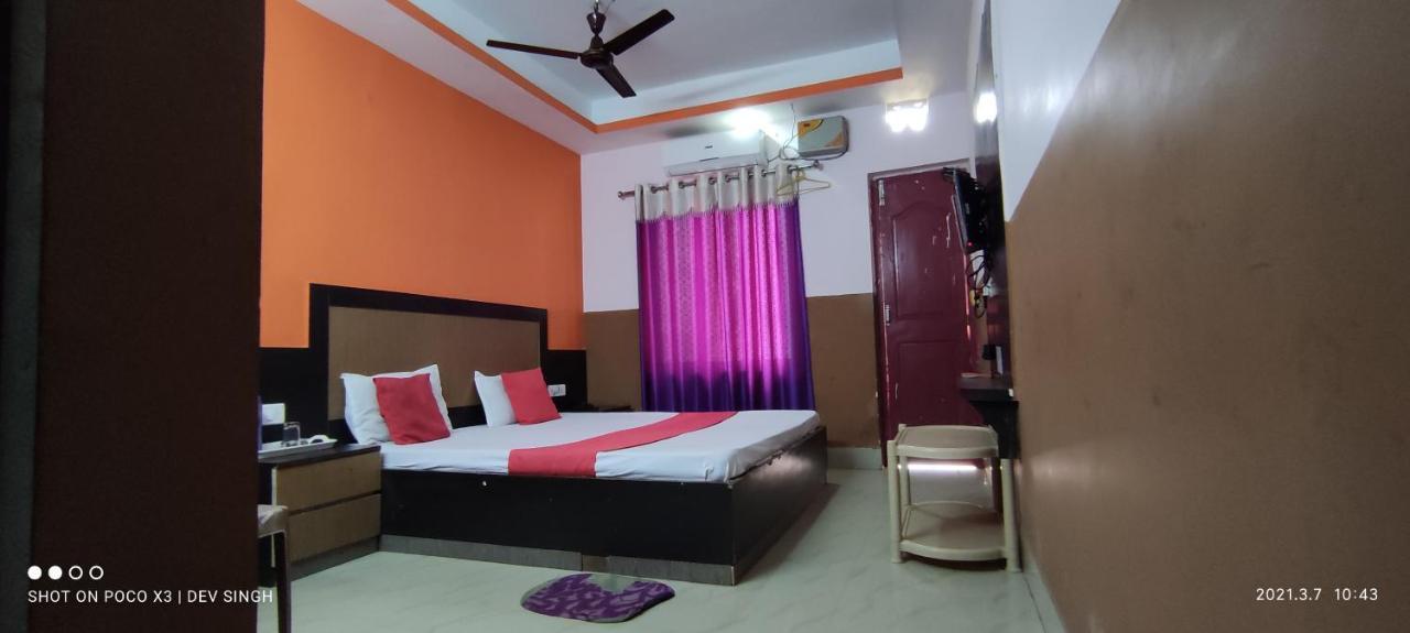 Hotel Samrat Palace Near Puri Sea Beach Best Choice Of Travellers By Morservices エクステリア 写真